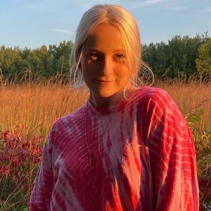 Meet your Posher, Vivian